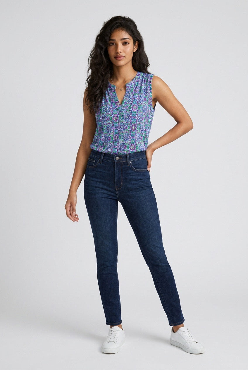 Plus Size- Lizzie Sleeveless V-neck Top
