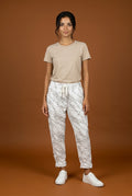 Plus Size Italy Soft Leaf Print Stretch Pants